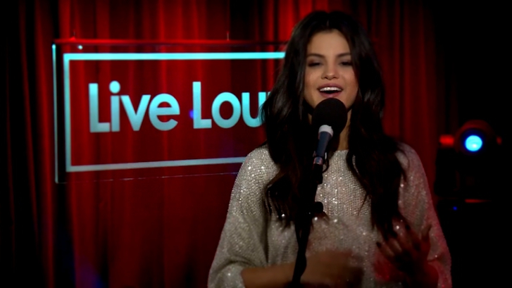 Видеоклип Селена Гомез  / Selena Gomez covers Magic's Rude in the Live Lounge
