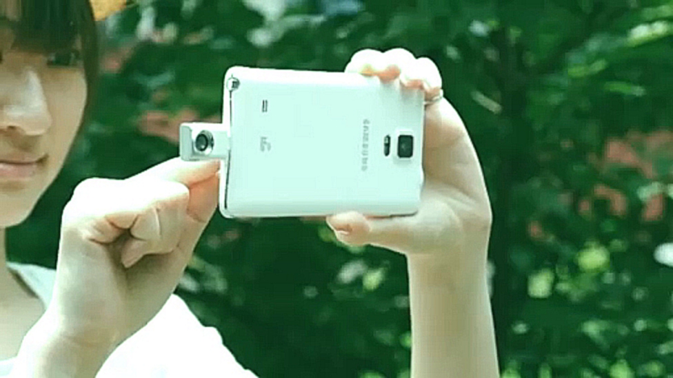 Видеоклип Аксессуар превратит смартфон в 3D-камеру