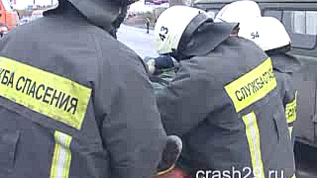 Видеоклип Два человека пострадали в ДТП на окружном шоссе в Архангельске