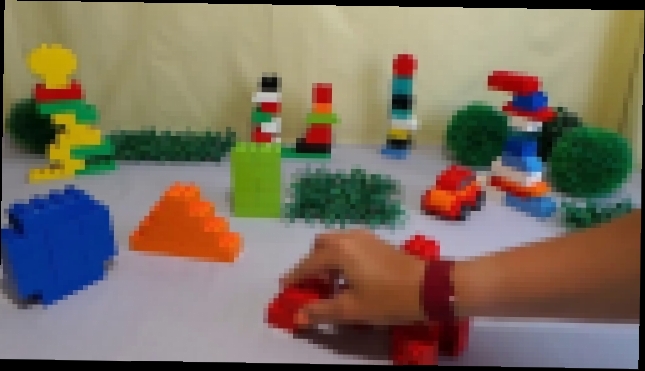 Видеоклип Машинка учит названия фигур Лего. Развивающий мультик про машинки. Учим названия фигур вместе