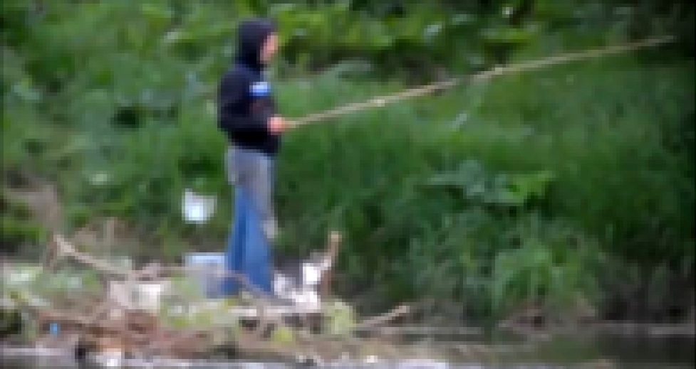 Видеоклип Любимый КОТ РЫБАКА рыбачит вместе с хозяином. СМЕШНЫЕ КОТЫ И КОШКИ приколы на рыбалке 2016 
