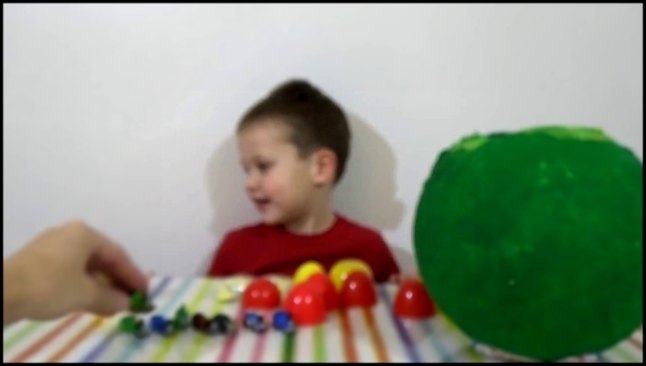 Видеоклип Паровозик Томас и друзья яйцо с сюрпризом игрушки Giant surprise egg Thomas and 